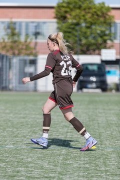 Bild 41 - wBJ St. Pauli - Walddoerfer : Ergebnis: 1:11